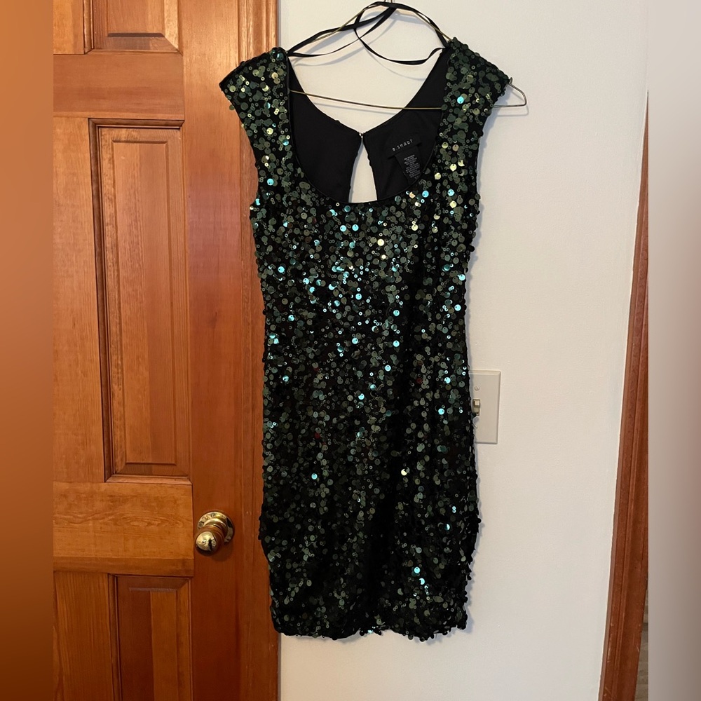 B. Smart Green Black Sequin Bodycon Mini Dress